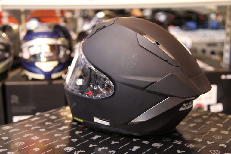 SHOEI_X-SPR Pro_Fibre_2